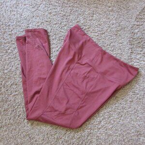 NWOT SO XL Dusty Rose Pink Leggings Yoga Pants Pockets Detailed Legs Quality